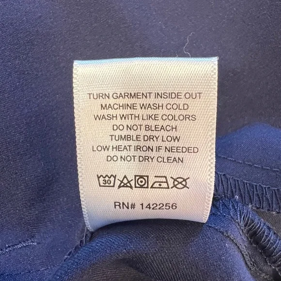 FIGS THE SET Navy Scrubs Casma Three-Pocket Top & Zamora Jogger Pants 📐S - Picture 12 of 15